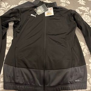 Women’s Puma  zip up jacket